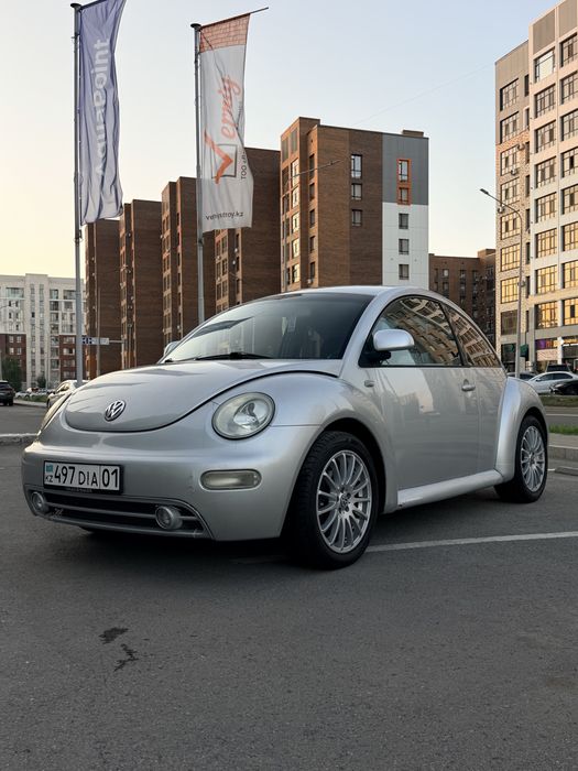Продам машину Volkswagen Beetle