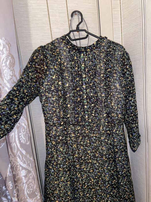 Продам платья по 6000 тысяч