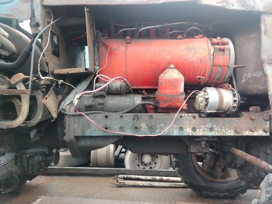 Продам запчасти на трактор Т 40