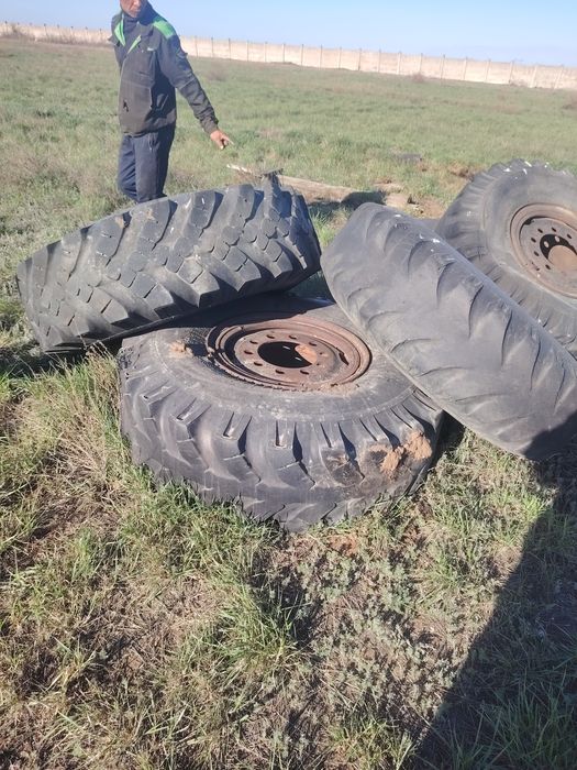 Продаю кразовскую резину бу с дисками