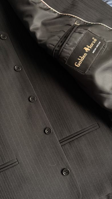 Costum barbatesc elegant