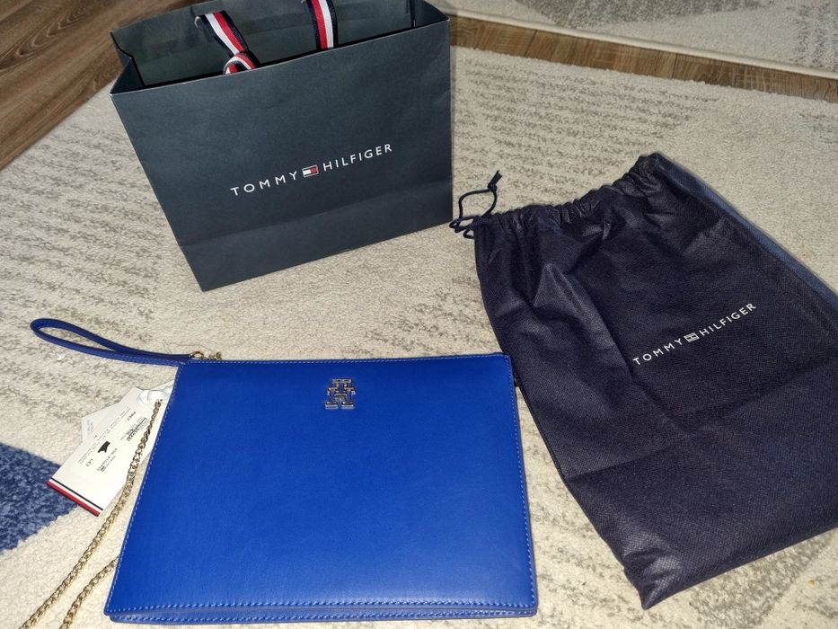 Geantă de umăr Tommy Hilfiger,  albastru, originală.