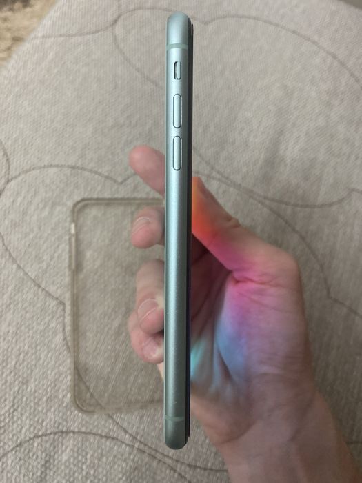 iPhone 11 с коробкой