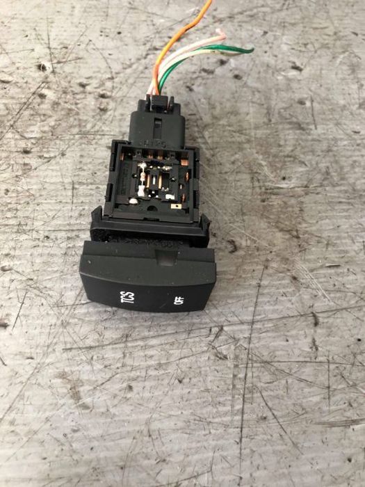 buton control tcs  2.0 d hyundai tucson 2004-2010