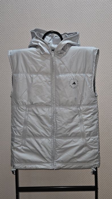 Пуховик Adidas by Stella Mccartney