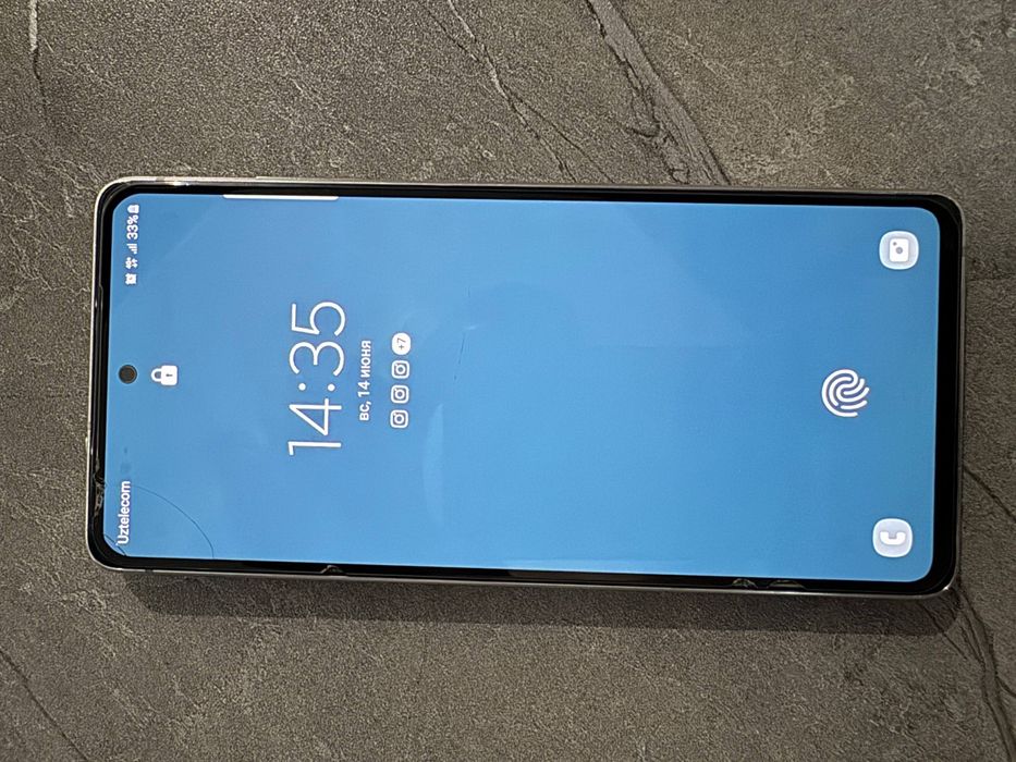 Samsung S20 FE Холати яхши