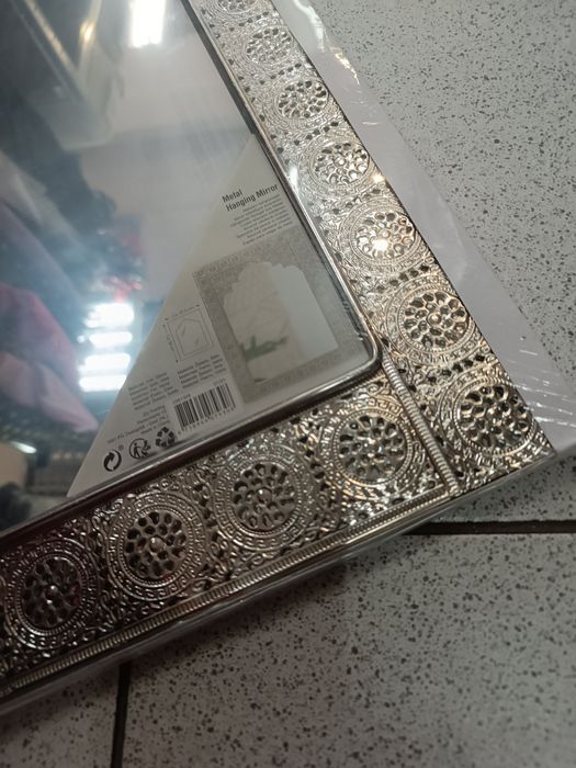 Метално стенно огледало в марокански стил