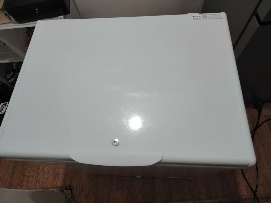 Морозильгый ларь Haier HCE143R