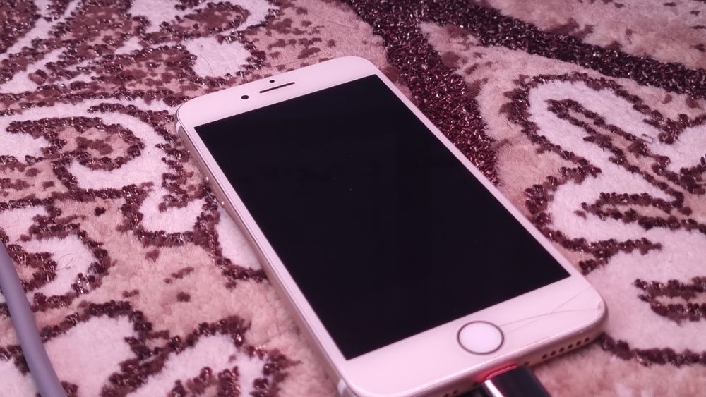 Iphone 7 продам прошитый
