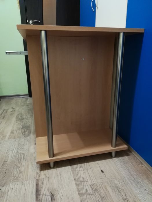 Бюро за настолен компютър