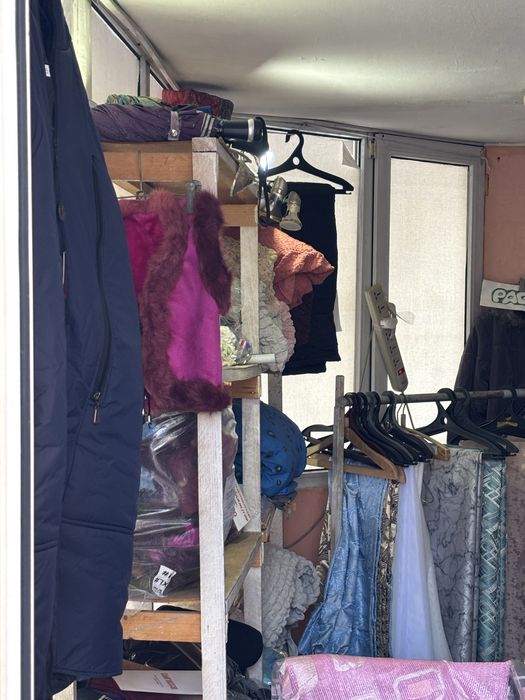 Продам киоск большой.