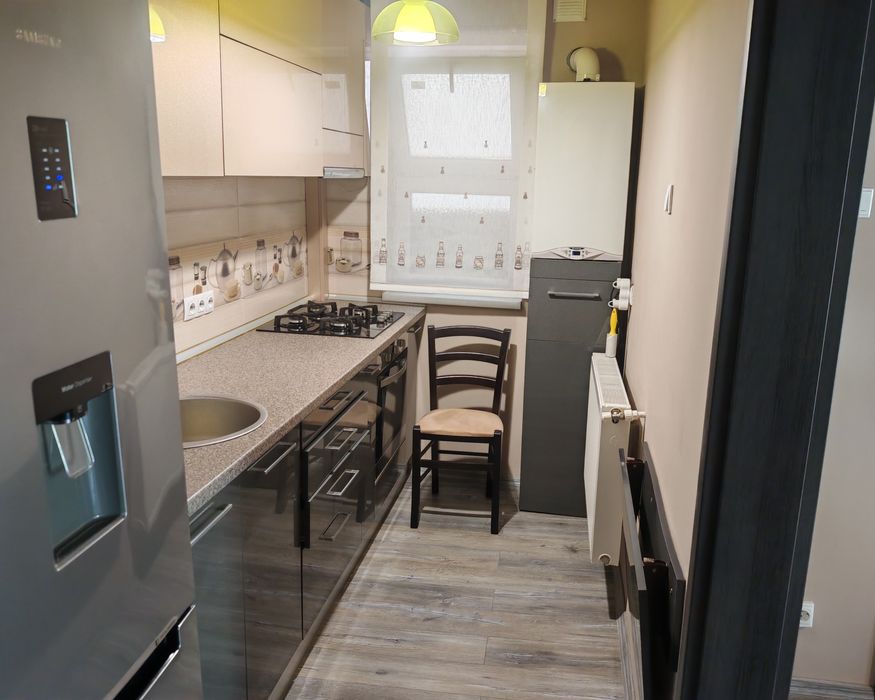 Apartament de  închiriat!!