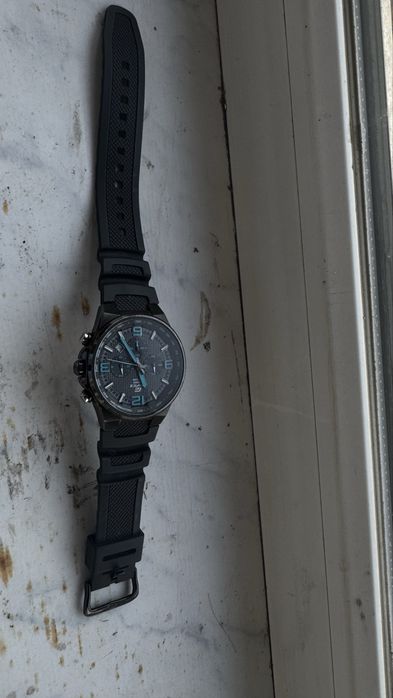 Часы 25к  звоните номер