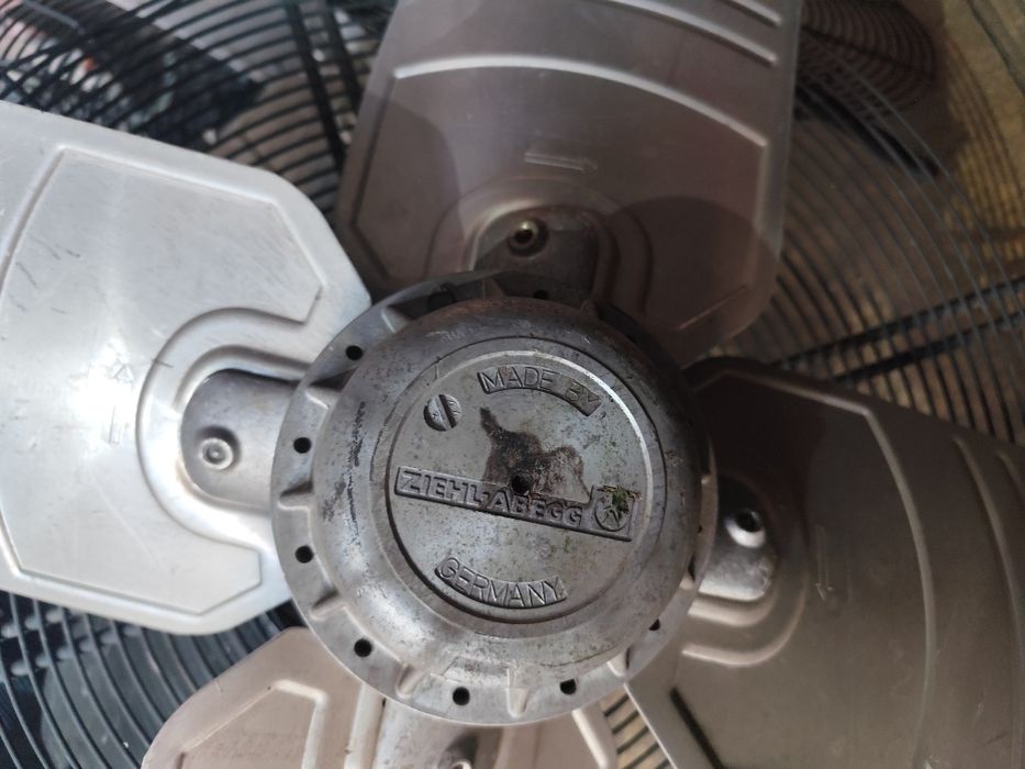 Осевой вентилятор для конденсаторов