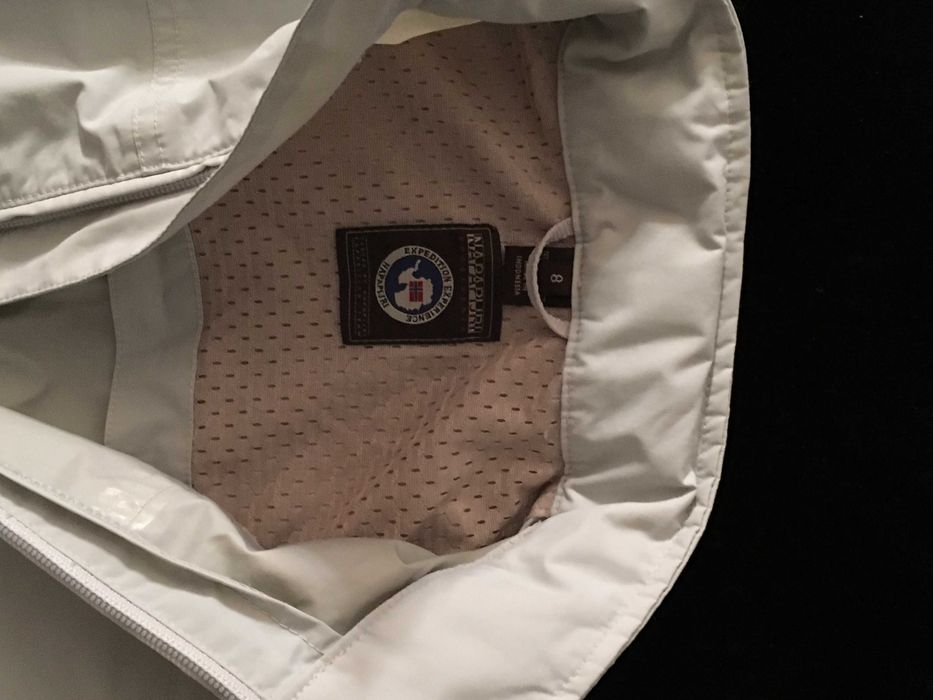 Napapijri -есенно яке, панталон карго, тениска за момче размер 140 см.