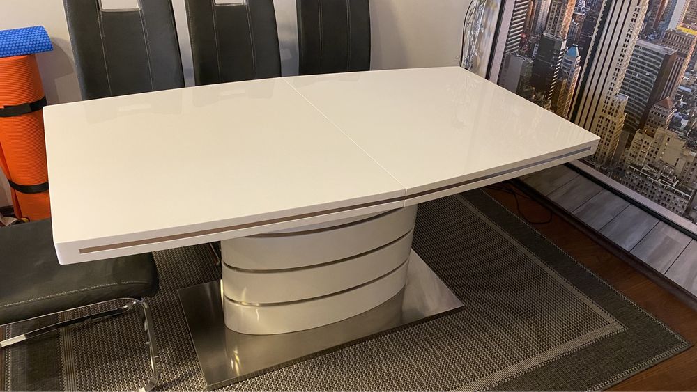 Маса за трапезария