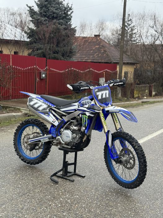 Yamaha YZ450-F .