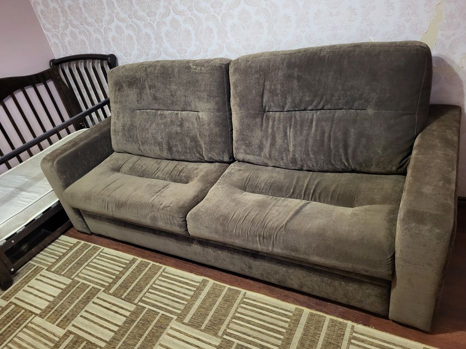 Диван в отличном состоянии.