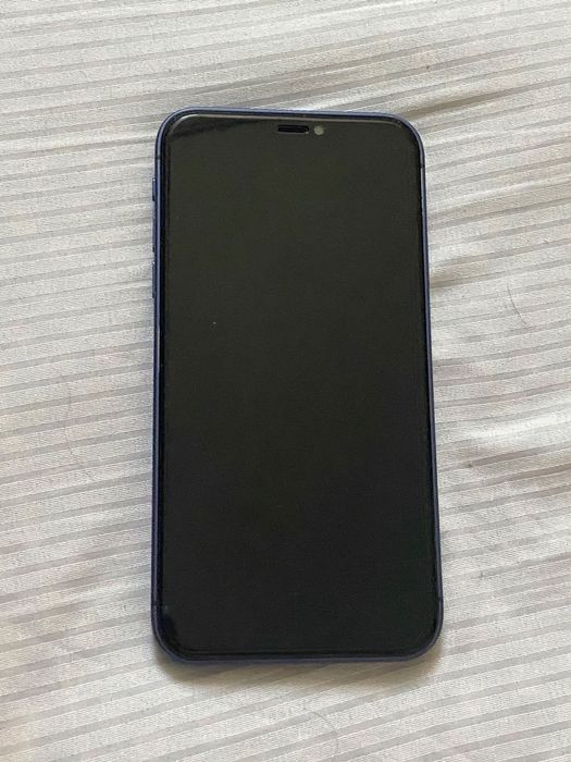 Продам IPhone 11 в корпусе 17Pro