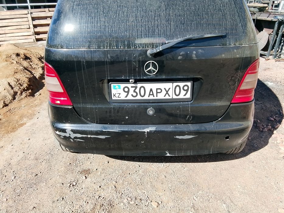 Мерседес А 190 черный