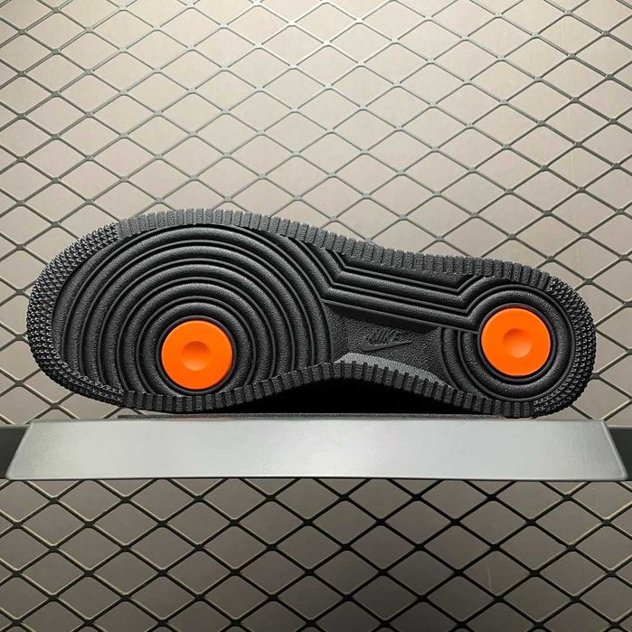 VLONE x Nike Air Force 1 orange AA5360-001