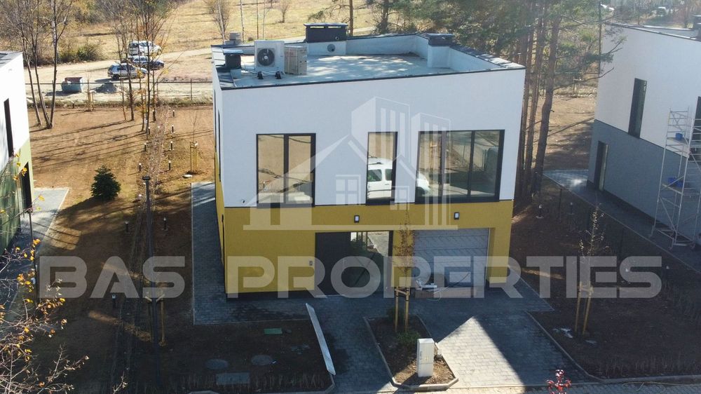 Продава се Къща в с. Вакарел, Област София-област - 219 кв.м за 1500 €/кв.м - Снимка #4