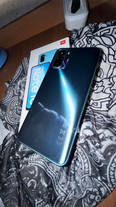 Продам редми в хорошем состоянии