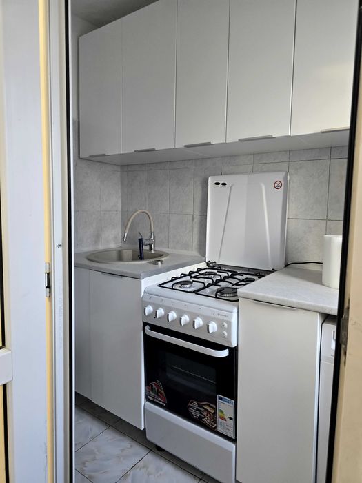 INCHIRIEZ garsonieră Tomis 3