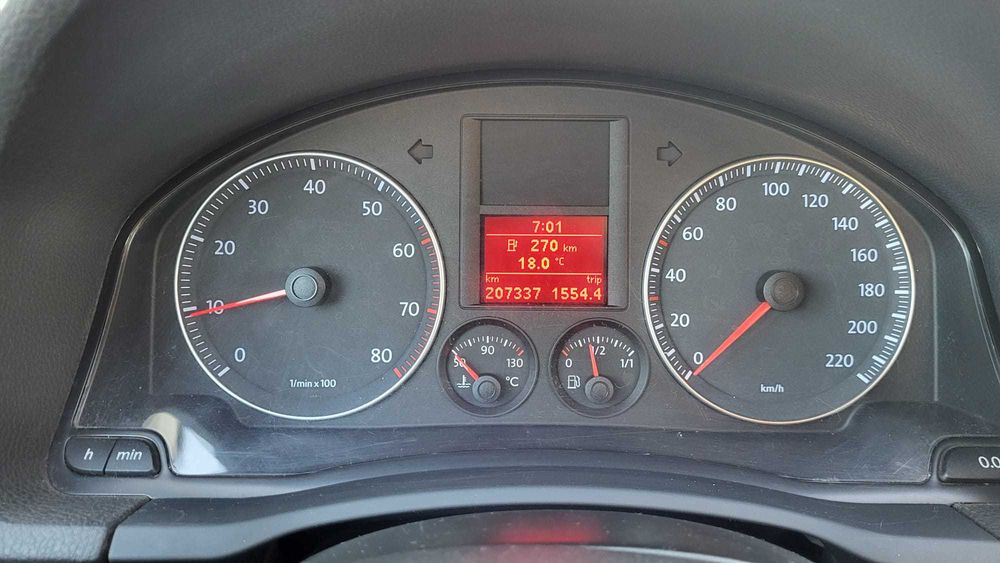 VW Golf 5 “Tour”, 3 Usi, an 2008, 1.4 MPI, 80CP, 207000 Km