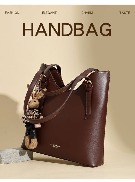 Женская сумка кожанная удобная женский с брелком новый