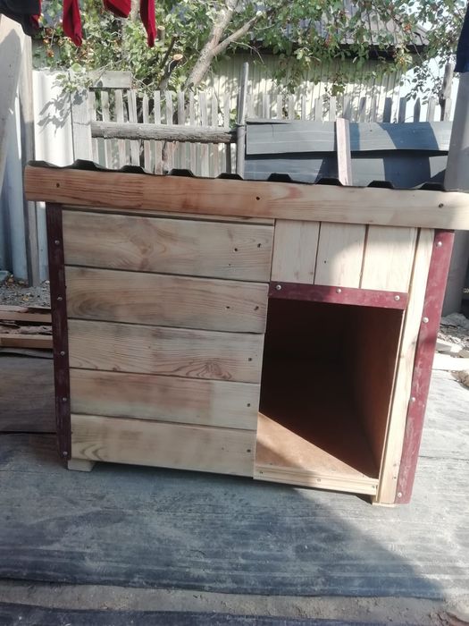 Продажа собачих буток утеплёных
