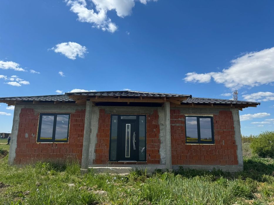 Teren  intravilan  cu puz aprobat locuri de case