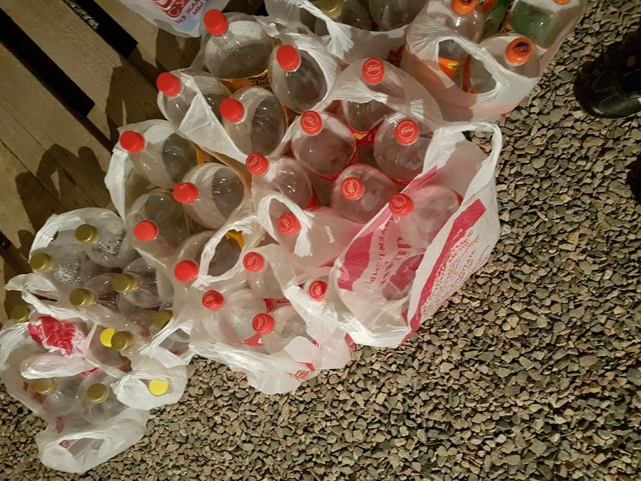 Бутылки пластиковые Б/У