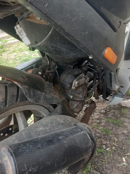 VÂND scuter piaggio nrg,2t,80cc,fără acte (defect)