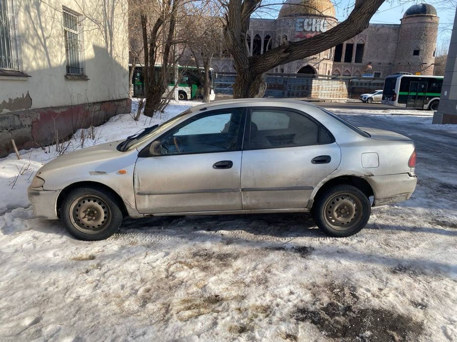 Продам Мазду 323