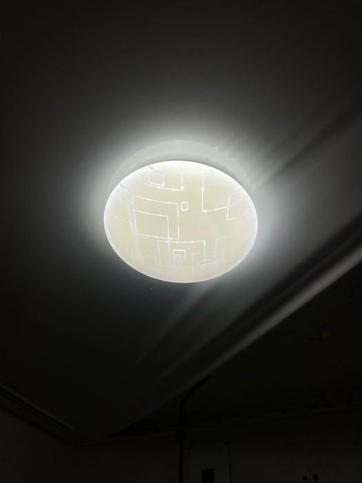 Продаётся кухонный стол