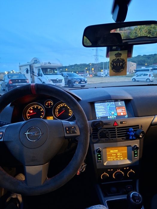 Opel Astra H gtc
