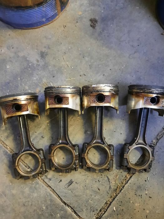 Продам шатуны 6g72