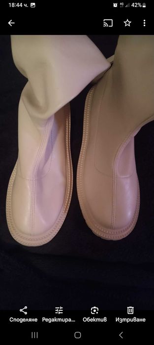 Високи дамски ботуши