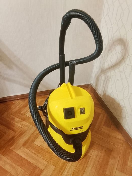 Продам пылесос KARCHER WD 3 P