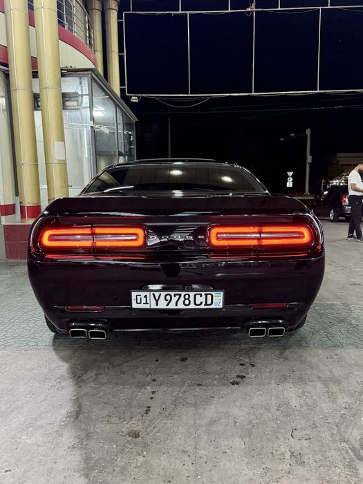 Dodge challenger