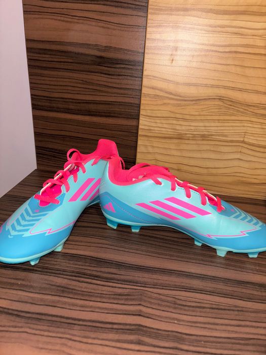 Бутонки Adidas 38