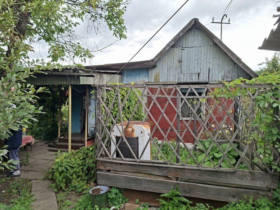 Продаётся дача в районе аэропорта