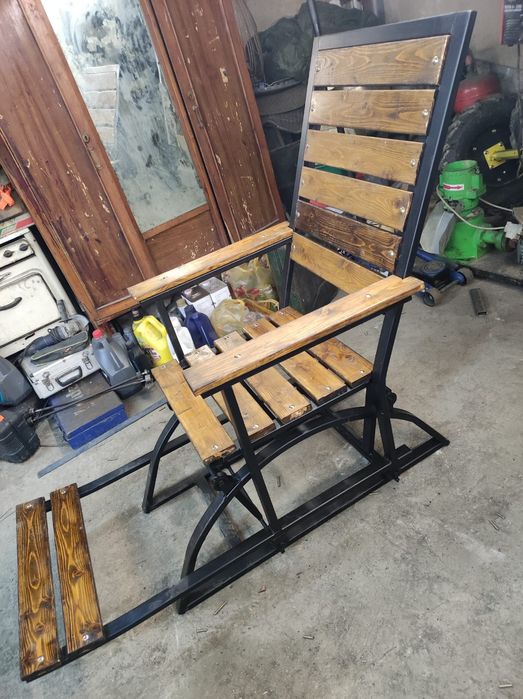 Кресло качалка маятниковая.