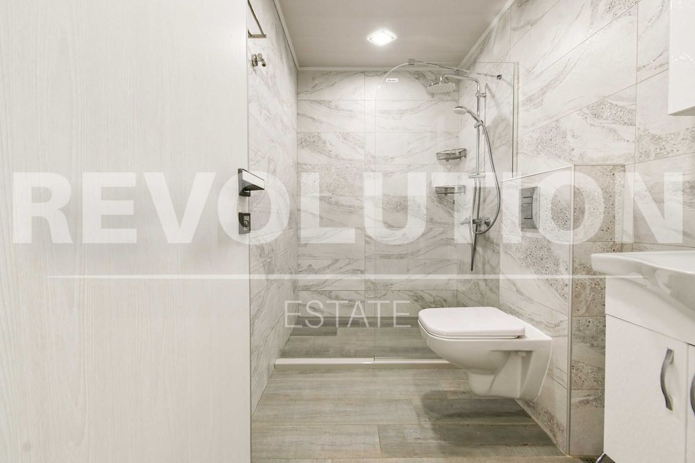 Дава се под наем Тристаен апартамент в София, Павлово - 130 кв.м за 1200 € - Снимка #8