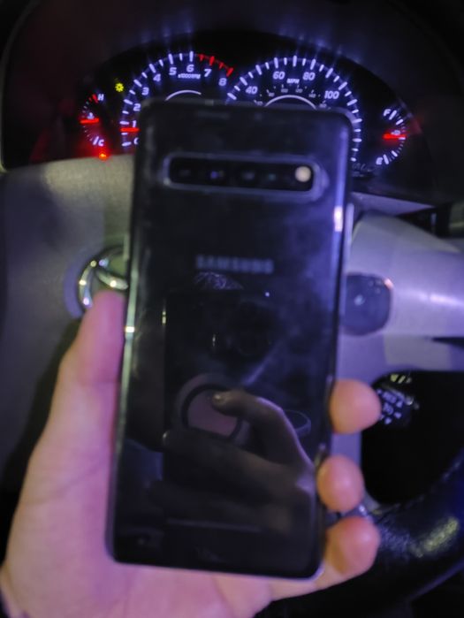 Продам Samsung S10 5G