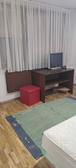 Дава се под наем Тристаен апартамент в Казанлък - 80 кв.м за 178.5 € - Снимка #8