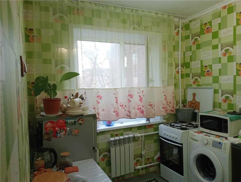 Сейфуллина, продам 2х ком, 3этаж