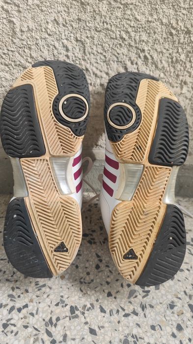 Дамски тенис маратонки Adidas 38 номер, 23.5 см