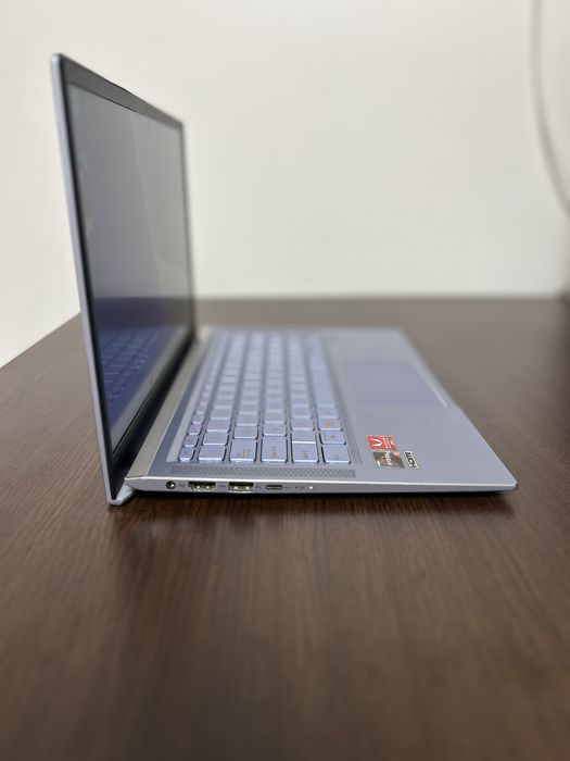 Laptop ASUS ZenBook 14  Predare personală în GALAȚI